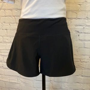 NWT Lululemon Speed Up MR Short 4” *Lined